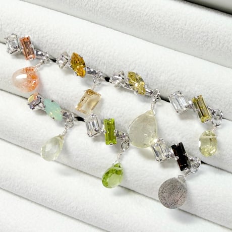 coffret gemstones/イヤーカフ