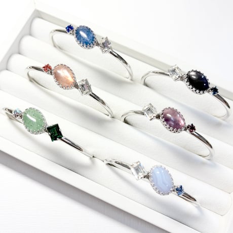 coffret gemstones/バングル(✣シルバーカラー金具 約14cm)