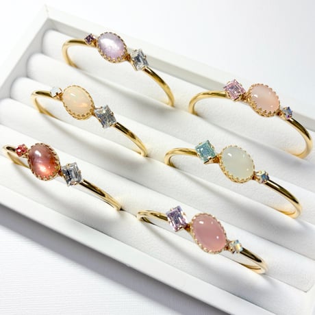 coffret gemstones/バングル(✣ゴールドカラー金具 約14cm)