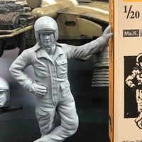 1:20 P.K.A パイロットフィギュア／ボーナスヘッド付属 P.K.A PILOT FIGURE