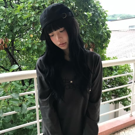 dds logo studs L/S tee