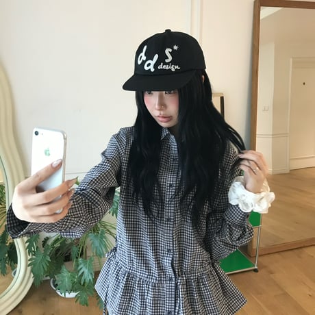 tag frill shirt
