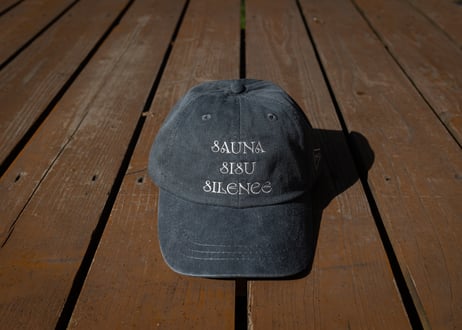 SAUNA SISU SILENCE キャップ
