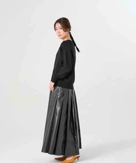 【torrazzo donna（トラッゾドンナ）】エコレザープリーツスカート
