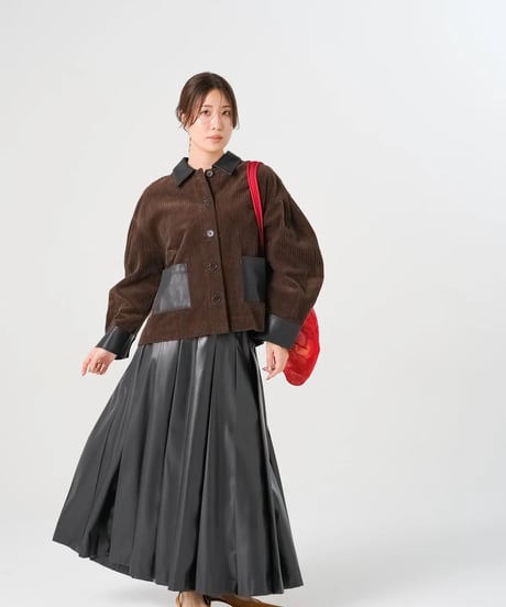 【torrazzo donna（トラッゾドンナ）】エコレザープリーツスカート