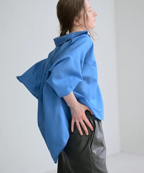 【HERENCIA（ヘレンチア）】ボタンアップブラウス