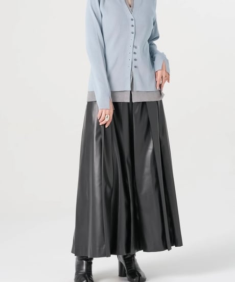 【torrazzo donna（トラッゾドンナ）】エコレザープリーツスカート