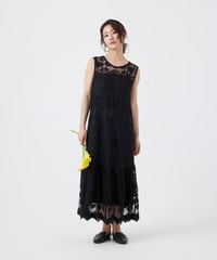 【torrazzo donna（トラッゾドンナ）】クラシックレースドレス