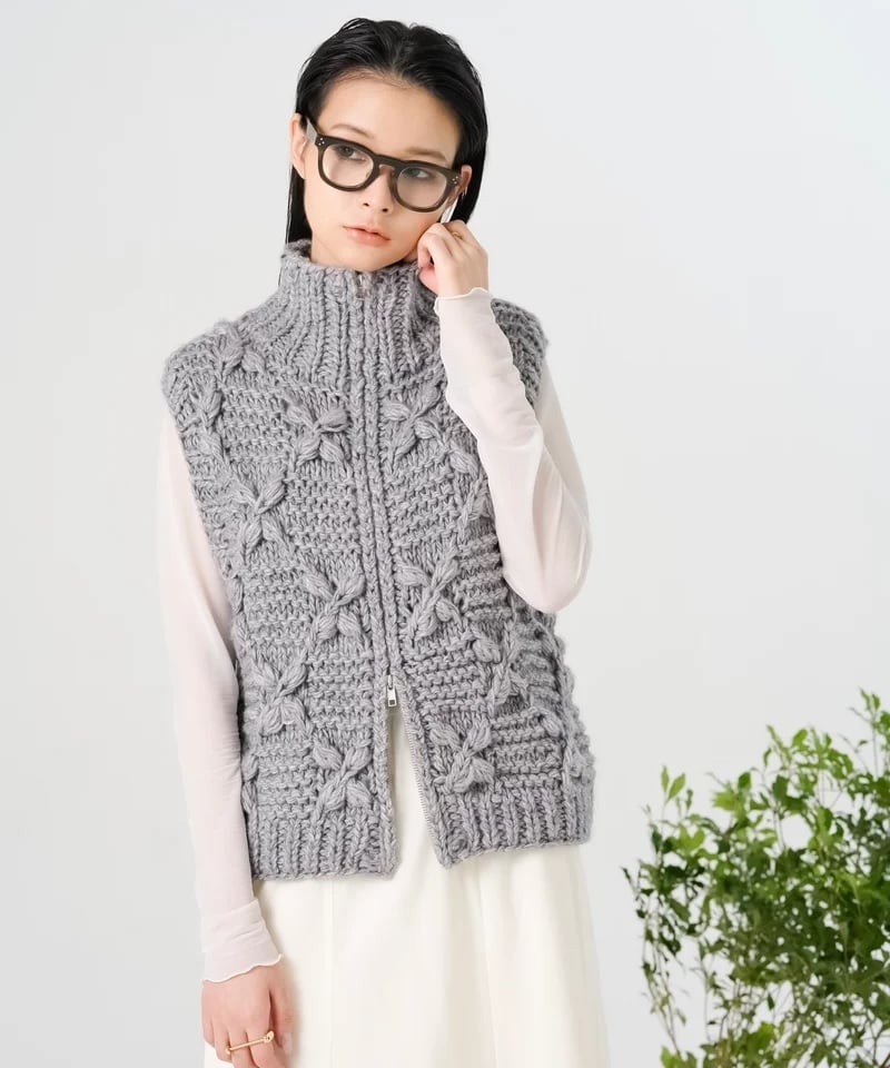 torrazzo donna（トラッゾドンナ）】チャンキーケーブルニットベスト
