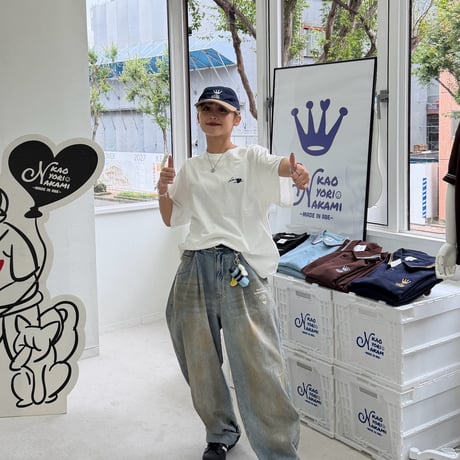 standard logo tee
