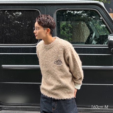 logo knit