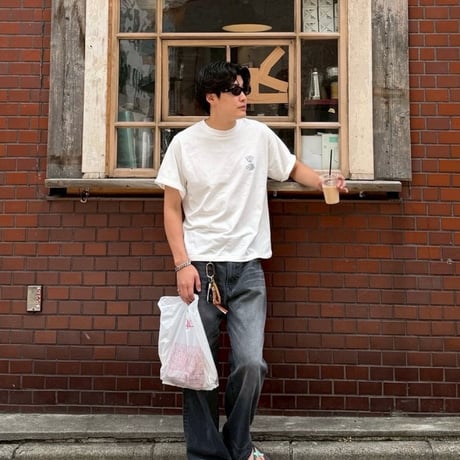 crown art tee
