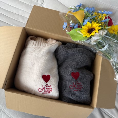 logo luv knit