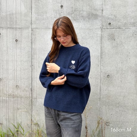 logo luv knit