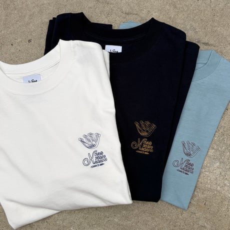 crown art tee