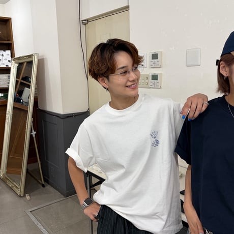 crown art tee