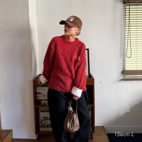 logo knit