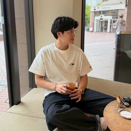 standard logo tee