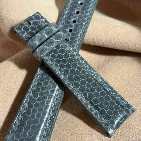 sna-182 シースネイク（ウミヘビ）グレー 腕時計ベルト  (ラグ幅21mm - バックル幅18 mm)