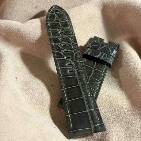 cro-2186 クロコダイル  腕時計ベルト グロス仕上げ オリーブ (ラグ幅26 mm - バックル幅22 mm)