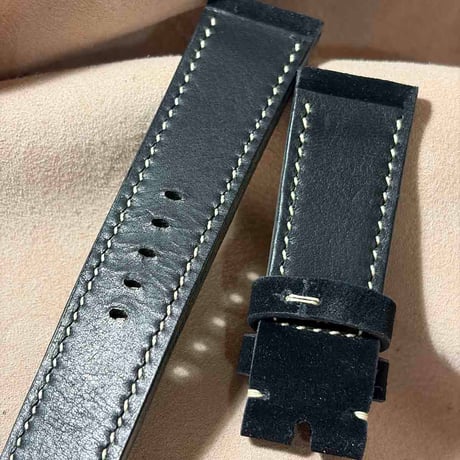 exh-107 ホエールレザー 腕時計ベルト ブラック  (ラグ幅24mm - バックル幅22mm)