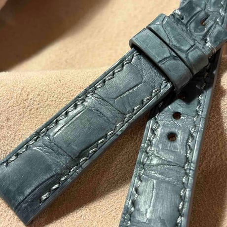 cro-2229  クロコダイル ヌバック仕上げ  腕時計ベルト グレー (ラグ幅18 mm - バックル幅16 mm)