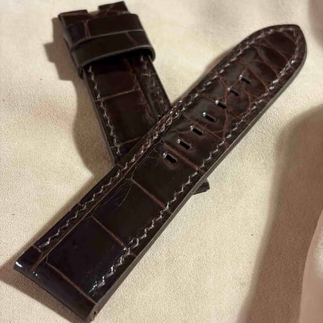 cro-2182 クロコダイル  腕時計ベルト グロス仕上げ ダークブラウン (ラグ幅24 mm - バックル幅22 mm)