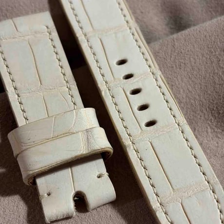 exh-94 タンニン鞣しアリゲーター ヌバック仕上げ 腕時計ベルト  (ラグ幅24mm - バックル幅22mm)