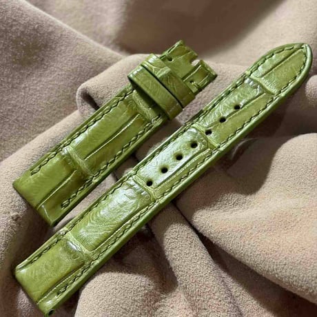 cro-2235  クロコダイル  腕時計ベルト ライトグリーン (ラグ幅20 mm - バックル幅18 mm)