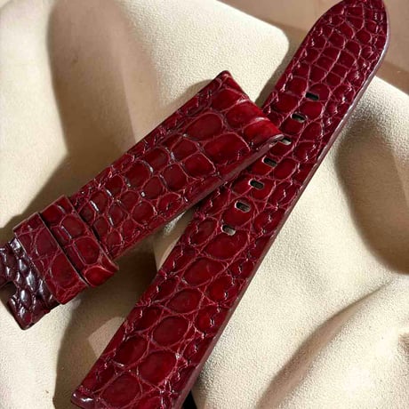 cro-2199 クロコダイル  腕時計ベルト レッドプルーン (ラグ幅22 mm - バックル幅20 mm)