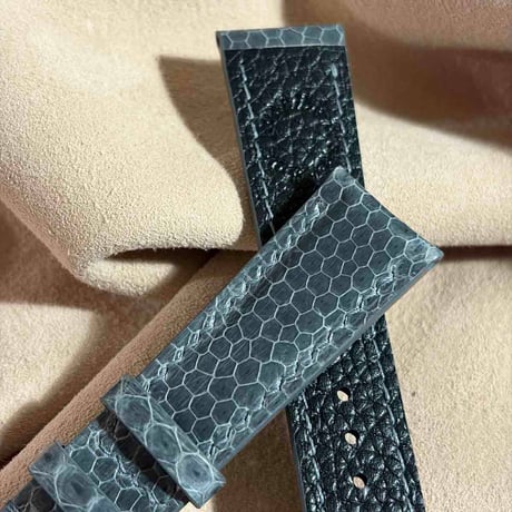 sna-182 シースネイク（ウミヘビ）グレー 腕時計ベルト  (ラグ幅21mm - バックル幅18 mm)