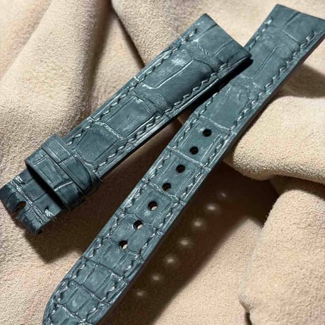 cro-2231  クロコダイル ヌバック仕上げ  腕時計ベルト グレー (ラグ幅19 mm - バックル幅16 mm)