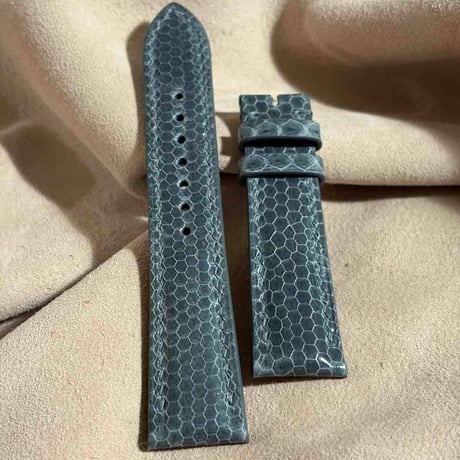 sna-182 シースネイク（ウミヘビ）グレー 腕時計ベルト  (ラグ幅21mm - バックル幅18 mm)