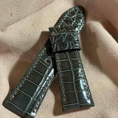 cro-2186 クロコダイル  腕時計ベルト グロス仕上げ オリーブ (ラグ幅26 mm - バックル幅22 mm)