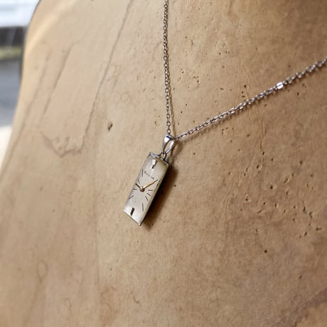 【new!!】antique rectangle dial necklace "BULOVA" 【K1059】
