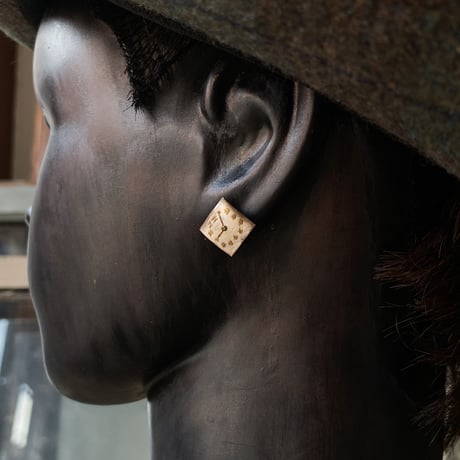 【new!!】antique dial square rhombus pierced earrings(ボックス付)【K1033】
