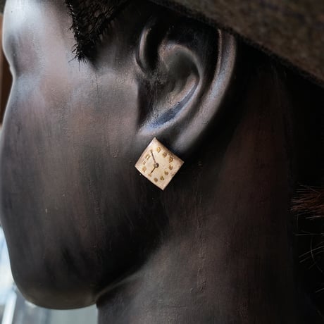 【new!!】antique dial square rhombus pierced earrings(ボックス付)【K1033】