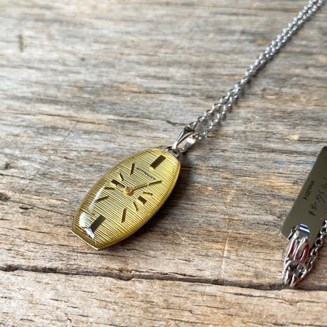 【new!!】antique tonneau dial necklace "WITTNAUER" 【K1044】