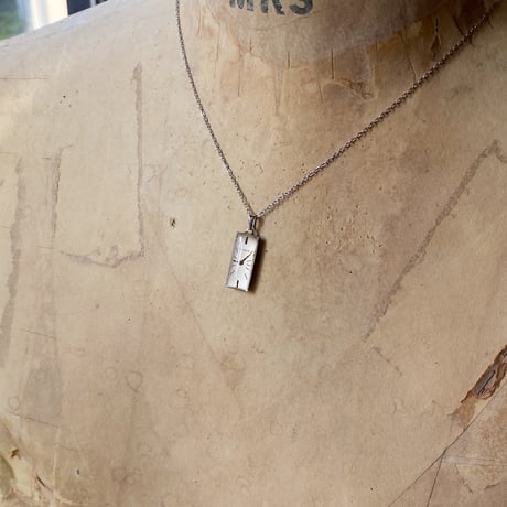 【new!!】antique rectangle dial necklace "BULOVA" 【K1059】