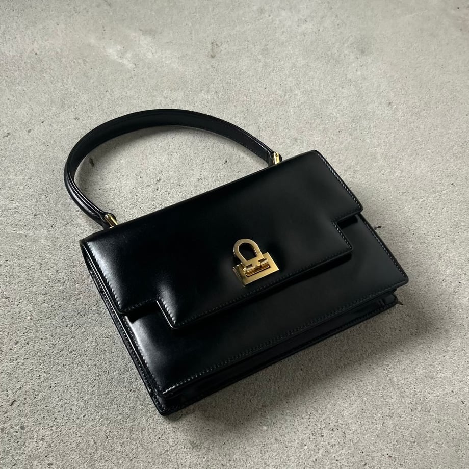6a756b3e80c8d8138f3f5f63