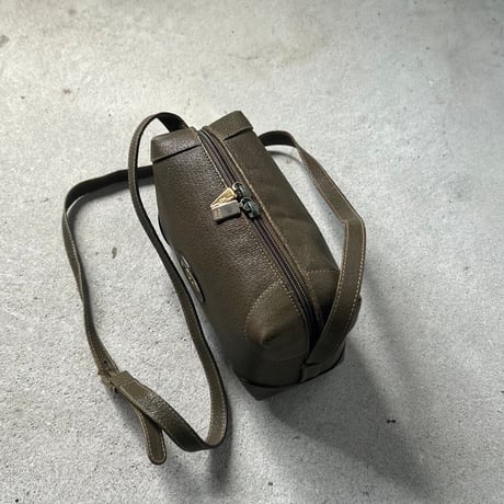 GUCCI  オールドグッチ 70s クレストタグ オーバルインターロッキング レザー ミニショルダーバッグ オリーブ ミリタリーグリーン 本革 ゴールド金具 made in italy 良品