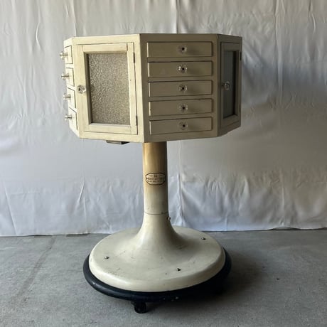 1940-50s NAKAJIMA DENTAL MFG. CO., LTD  ヴィンテージ ロータリーキャビネット ガラスつまみ ダイヤガラス 360度回転式 歯科用備品棚 什器 良品