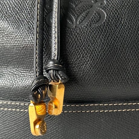 LOEWE ロエベ    オールドロエベ 80sヴィンテージ アナグラム レザー 巾着型 2WAYショルダーバッグ made in spain 美品