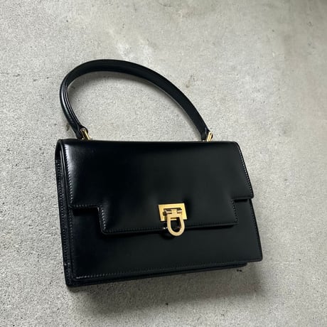 GUCCI  オールドグッチ 70sヴィンテージ ボックスカーフ ケリー型ハンドバッグ 筆記体ロゴ ブラック/ゴールド金具  付属品(保存袋 レザーミニポーチ フラッシャー)有 極美品