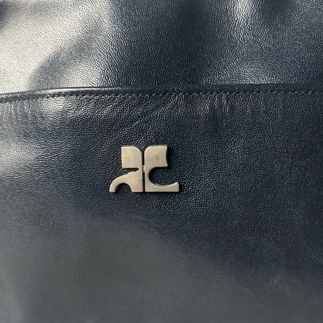 courrèges オールドクレージュ 70s80sヴィンテージ 本革 レザーショルダーバッグ ダークネイビー メタルACロゴ  フランス製 made in france