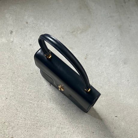 GUCCI  オールドグッチ 70sヴィンテージ ボックスカーフ ケリー型Wフラップハンドバッグ 筆記体ロゴ ダークネイビー/ゴールド金具  付属品(保存袋 付属ミラー)有 極美品