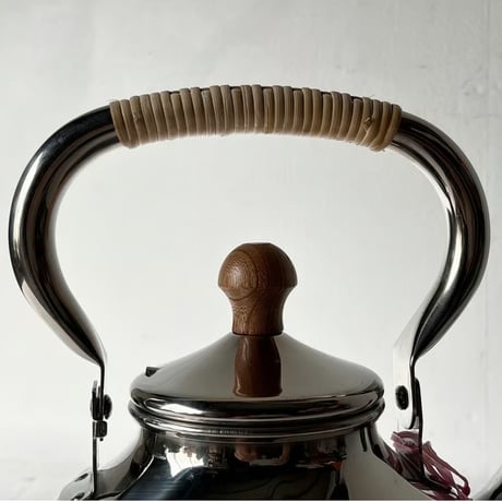 FINE KETTLE ファインケトル morico モリコ (森井金属興業) 18-8ステンレス ケトル 籐巻きハンドル 2.0L 新潟燕三条  未使用・元箱タグ付