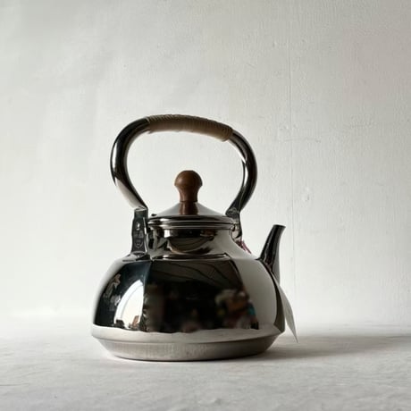 FINE KETTLE ファインケトル morico モリコ (森井金属興業) 18-8ステンレス ケトル 籐巻きハンドル 2.0L 新潟燕三条  未使用・元箱タグ付