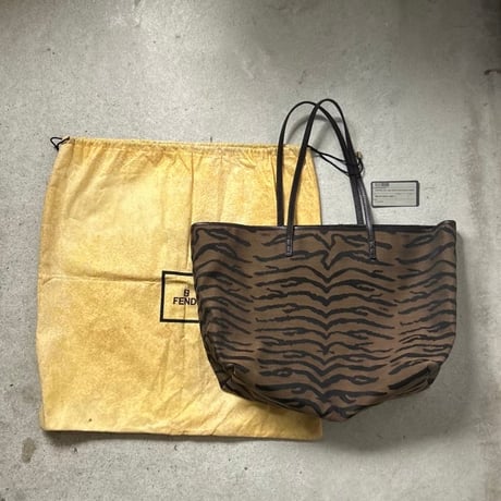 FENDI フェンディ タイガーパターン キャンバス ロールバッグ（トートバッグ）TABACCO+MORO 軽量/シンプルデザイン 2000年代後期 付属品あり 美品