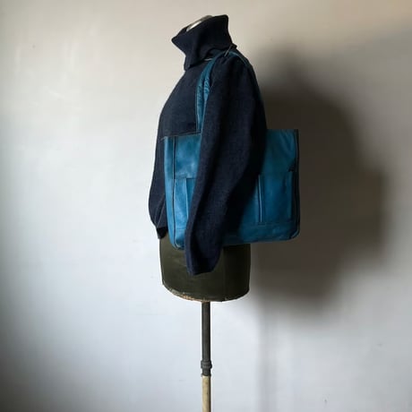 60s-70s ヴィンテージ レザー トートバッグ ショルダーバッグ  セルリアンブルー 本革 立体3ポケット  日本古道具 japan vintage⁠